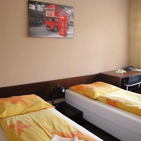 Hotel Bila Ruze Брно Екстер'єр фото