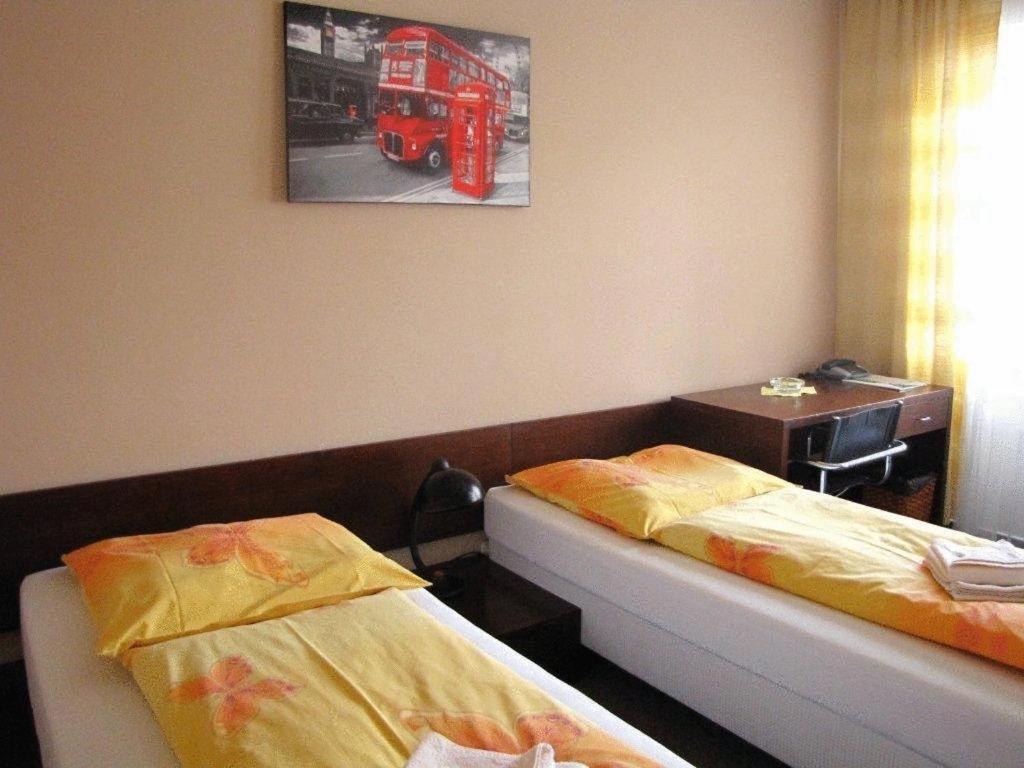 Hotel Bila Ruze Брно Екстер'єр фото
