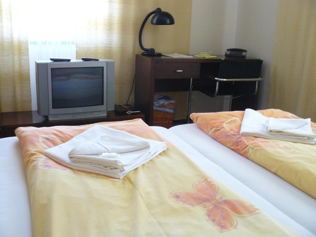 Hotel Bila Ruze Брно Екстер'єр фото